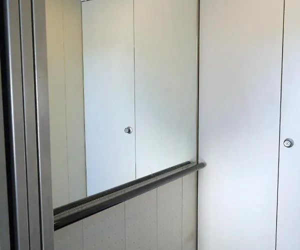 Albergue Potsdamer Platz - &