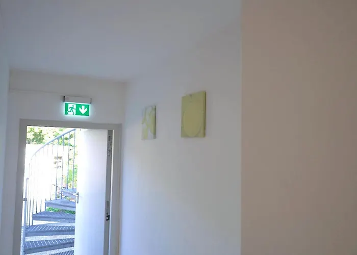 Albergue Potsdamer Platz - & *