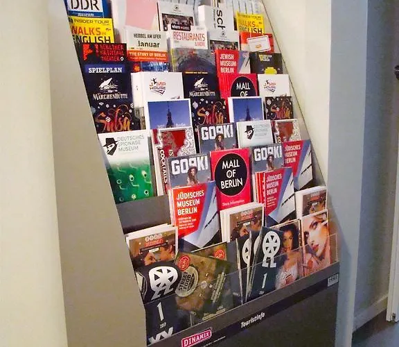 Potsdamer Platz - & Albergue