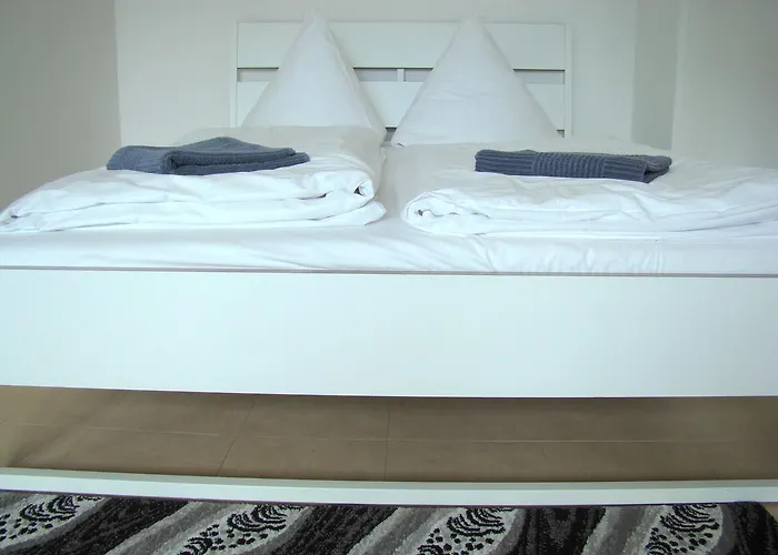 Albergue Potsdamer Platz - & *