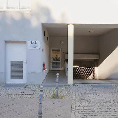 Potsdamer Platz - & *