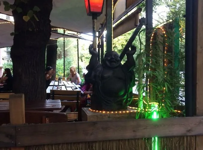 Potsdamer Platz - & *