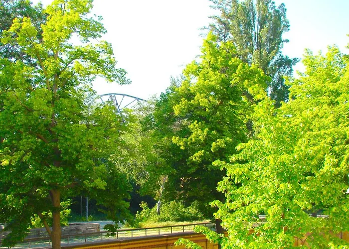 Potsdamer Platz - & *